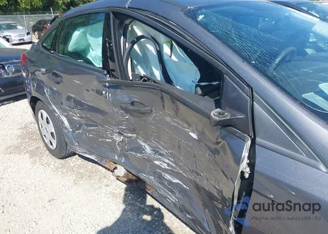 2014 Ford Focus S из США, поврежденный, VIN 1FADP3E23EL336570